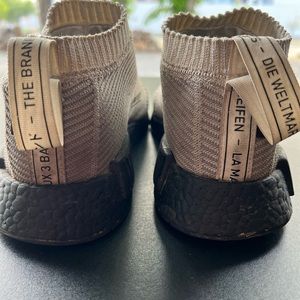 Adidas GoreTex Pull On Boost Runners Men’s Sz 9